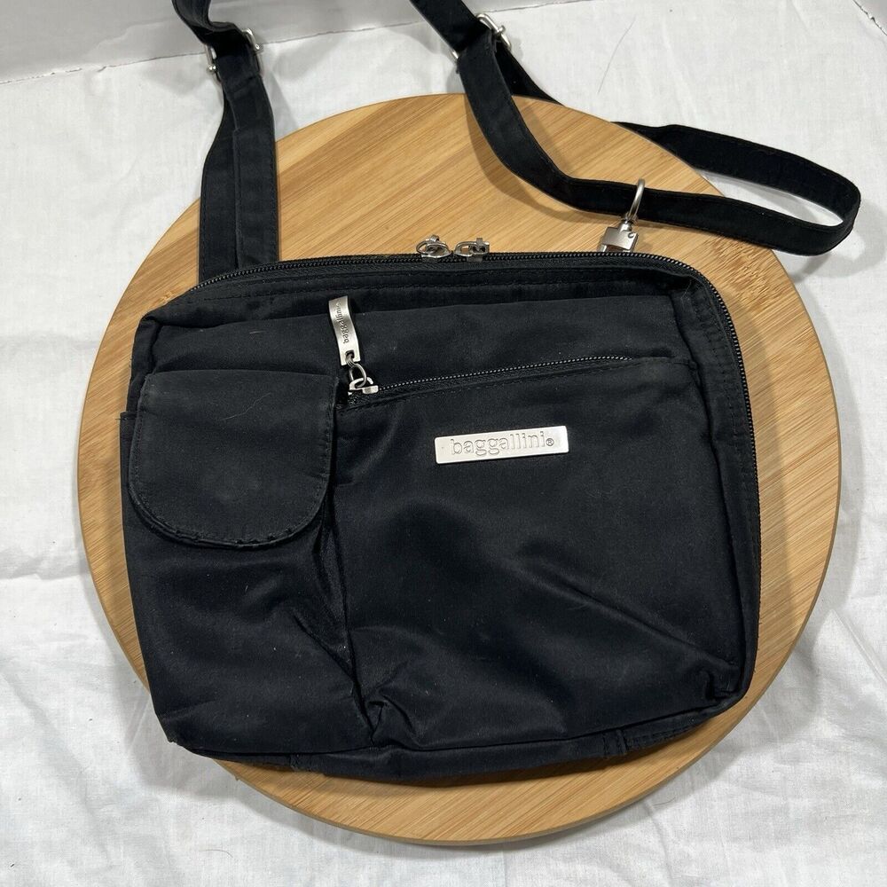 BAGGALLINI Tour Crossbody Handbag Small Black Nylon Purse Travel Bag Pockets